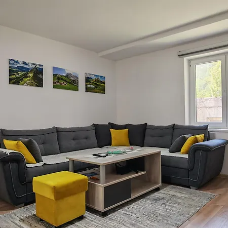 4m Apartment Foca